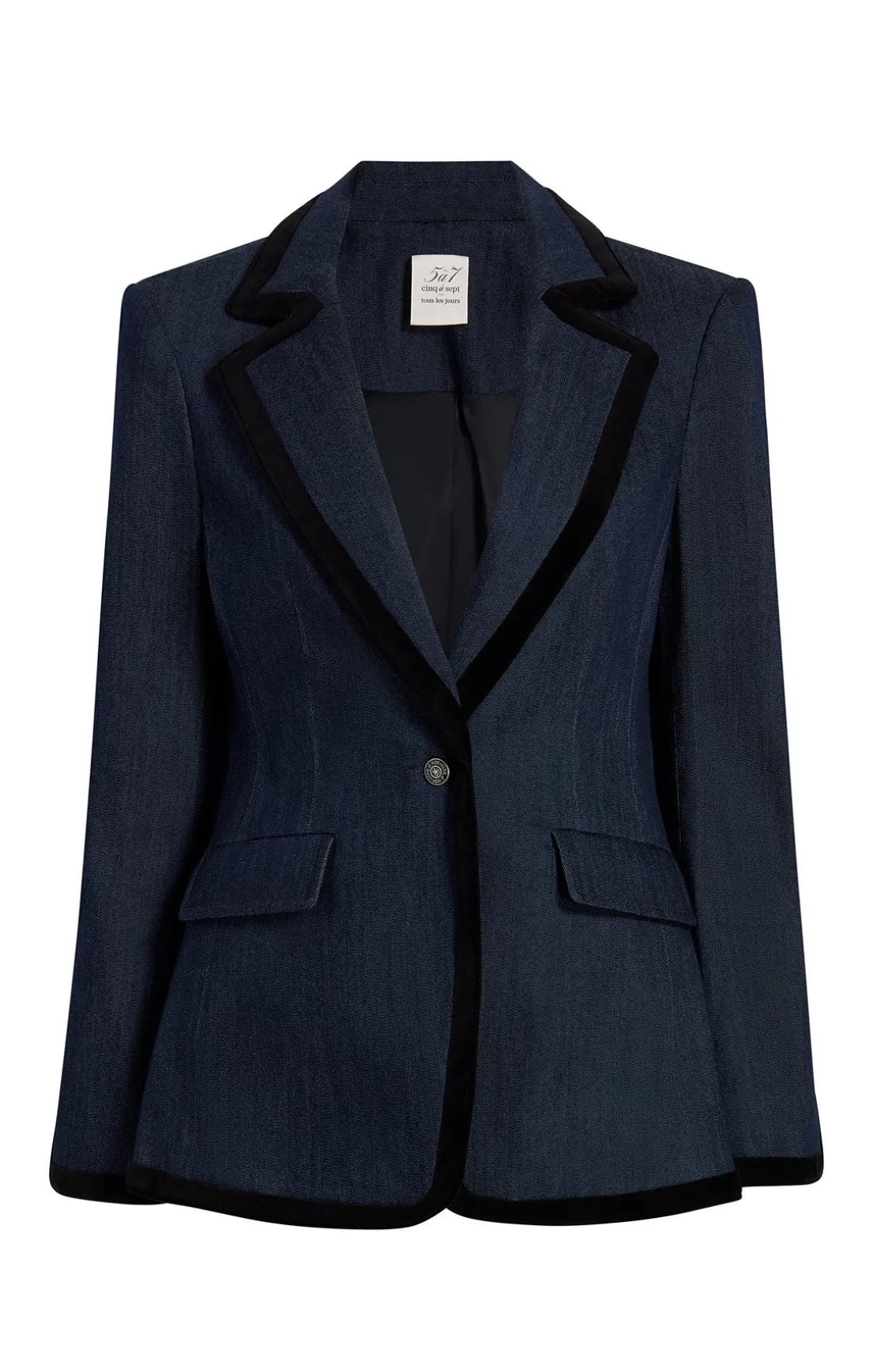 Ariane Blazer