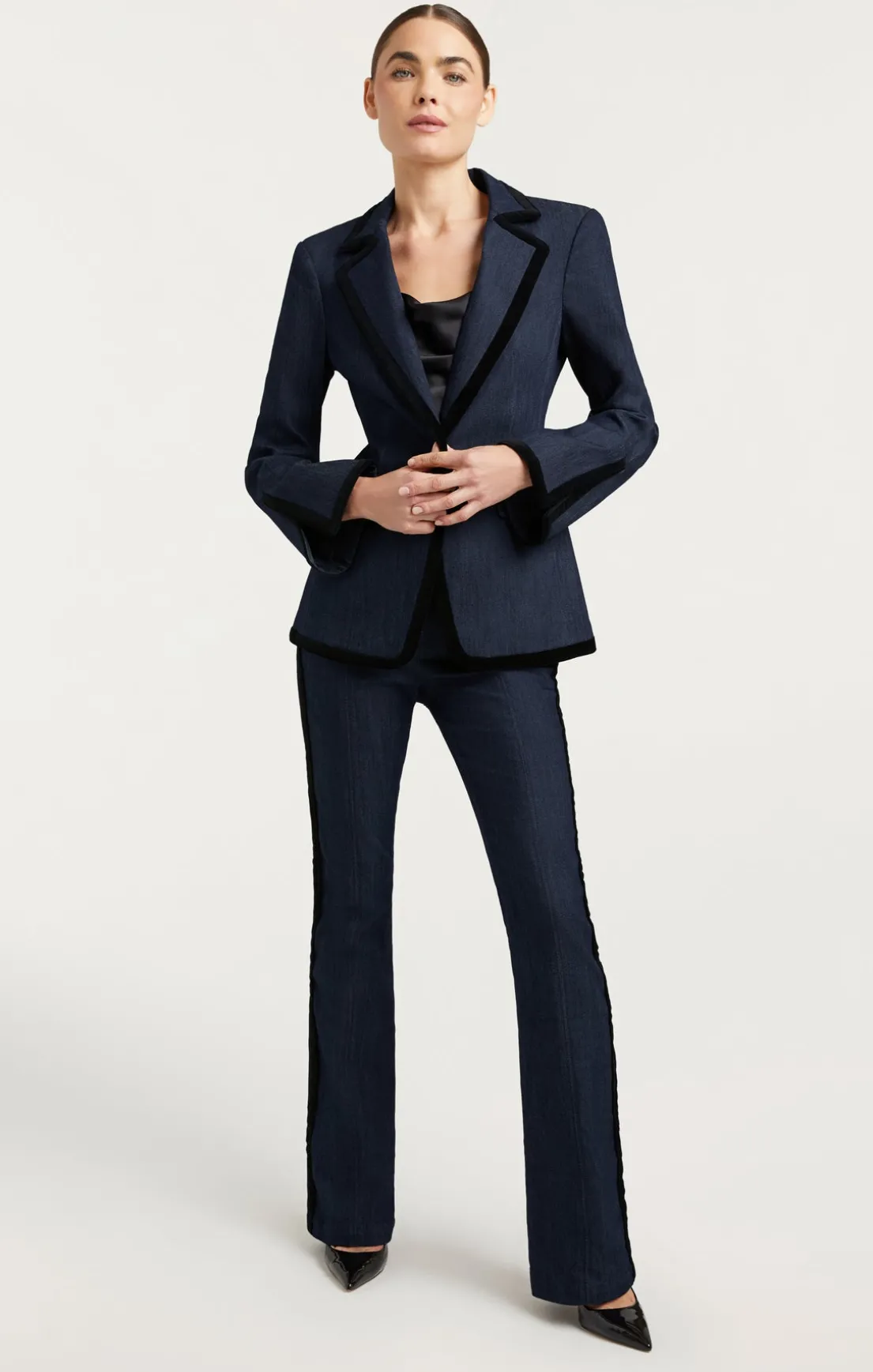 Ariane Blazer