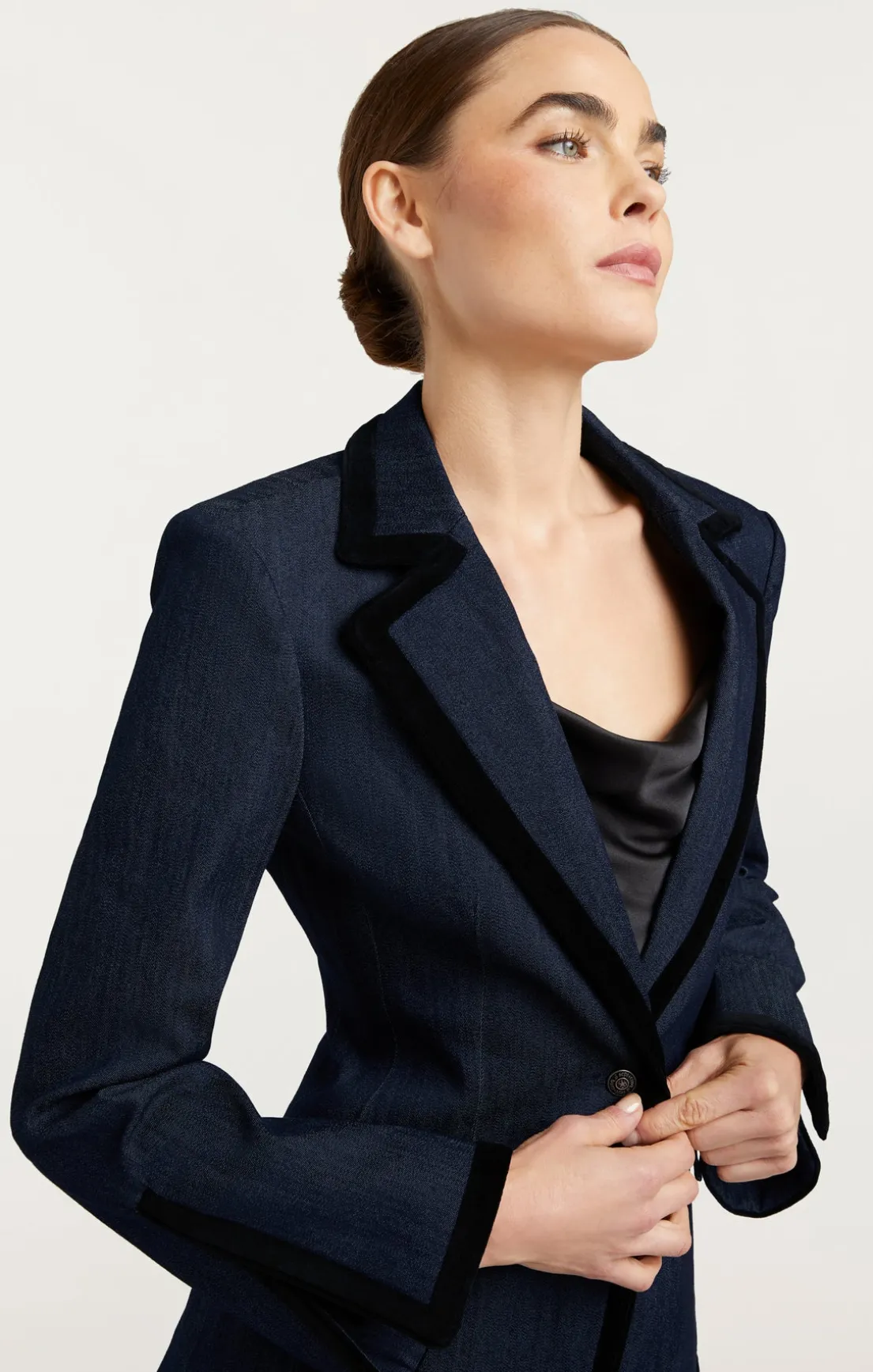 Ariane Blazer