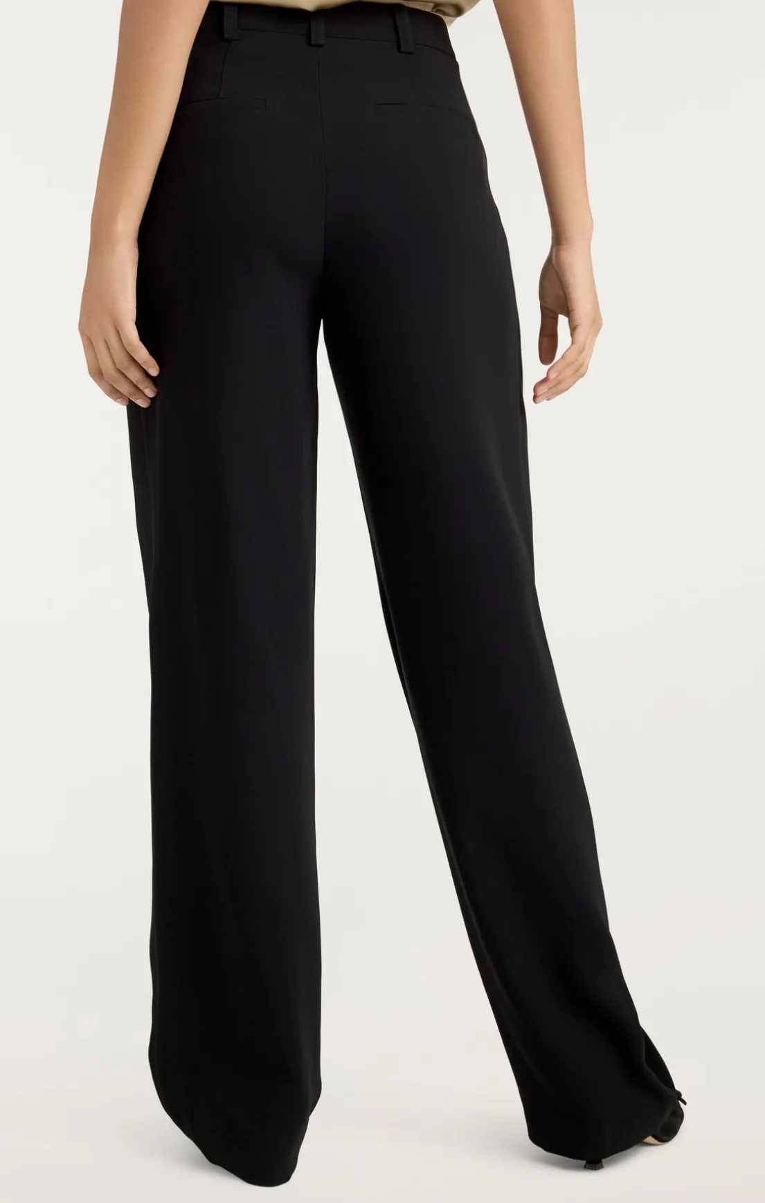 Becca Pant