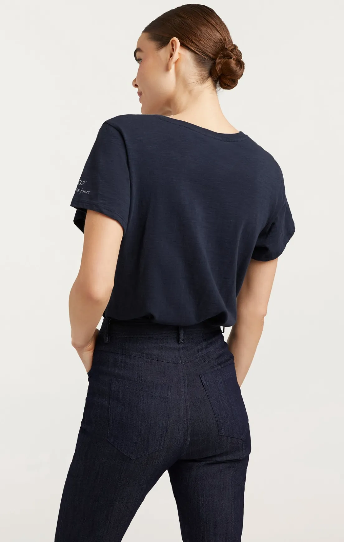 C'est Chic Tee