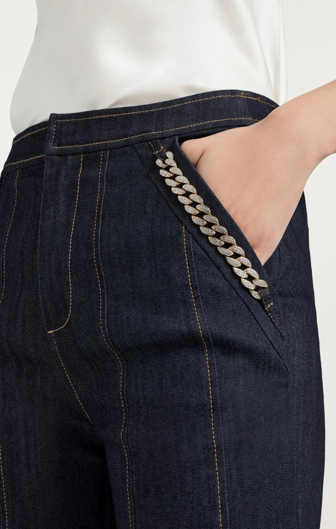 Chaya Pant