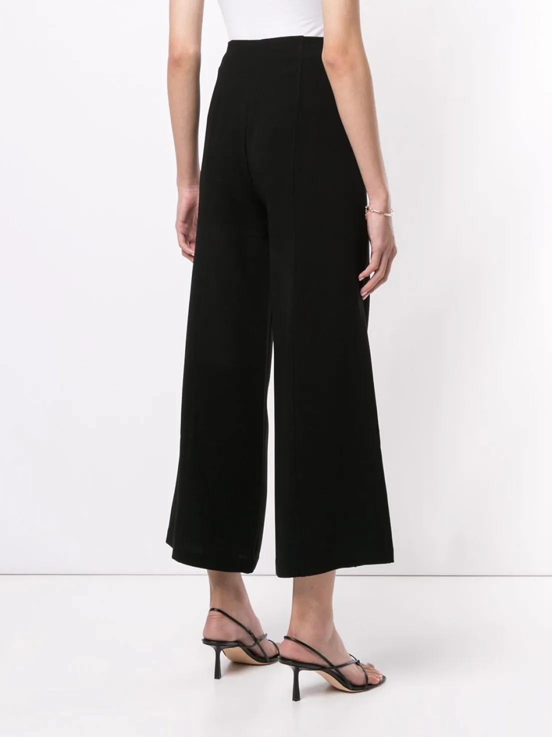 Clean Jessi Pant