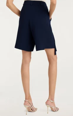 Crepe Odilia Short