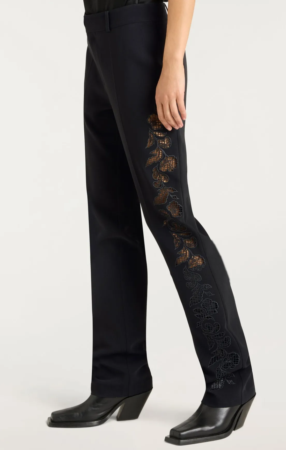 Cutout Paisley Embellished Kerry Pant