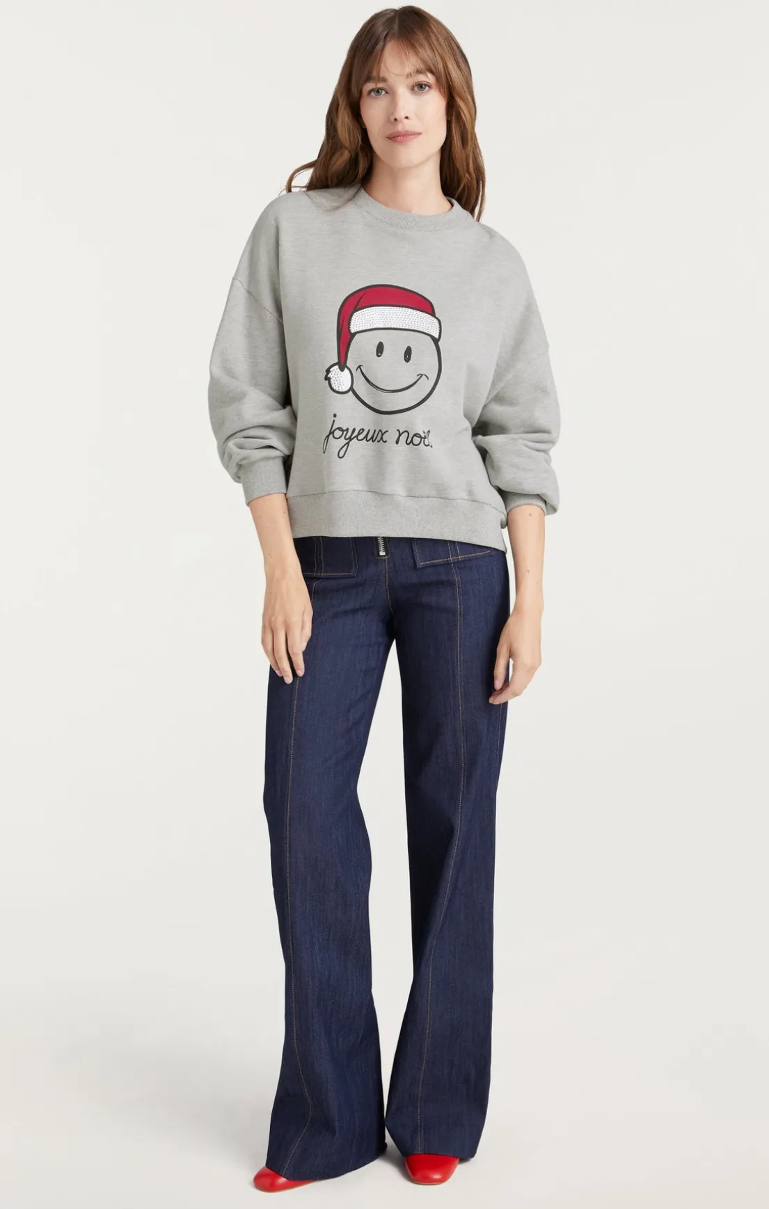 Heatset Smiley Joyeux Brandy Pullover