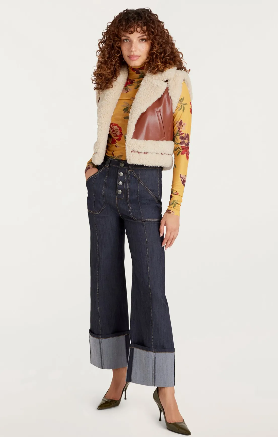 Nadia Vest