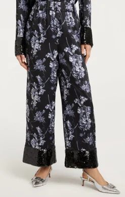Phoebe Pant
