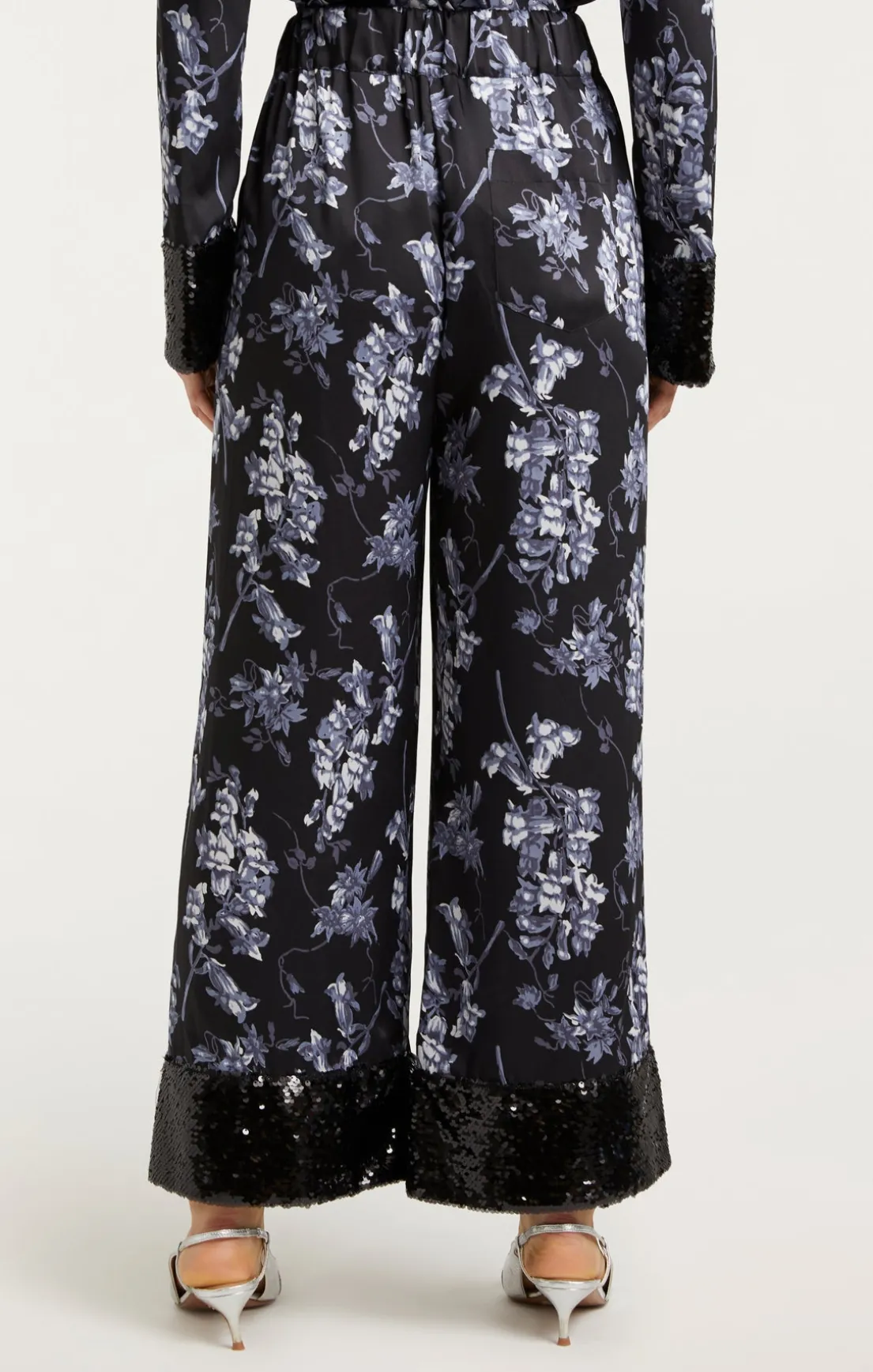 Phoebe Pant