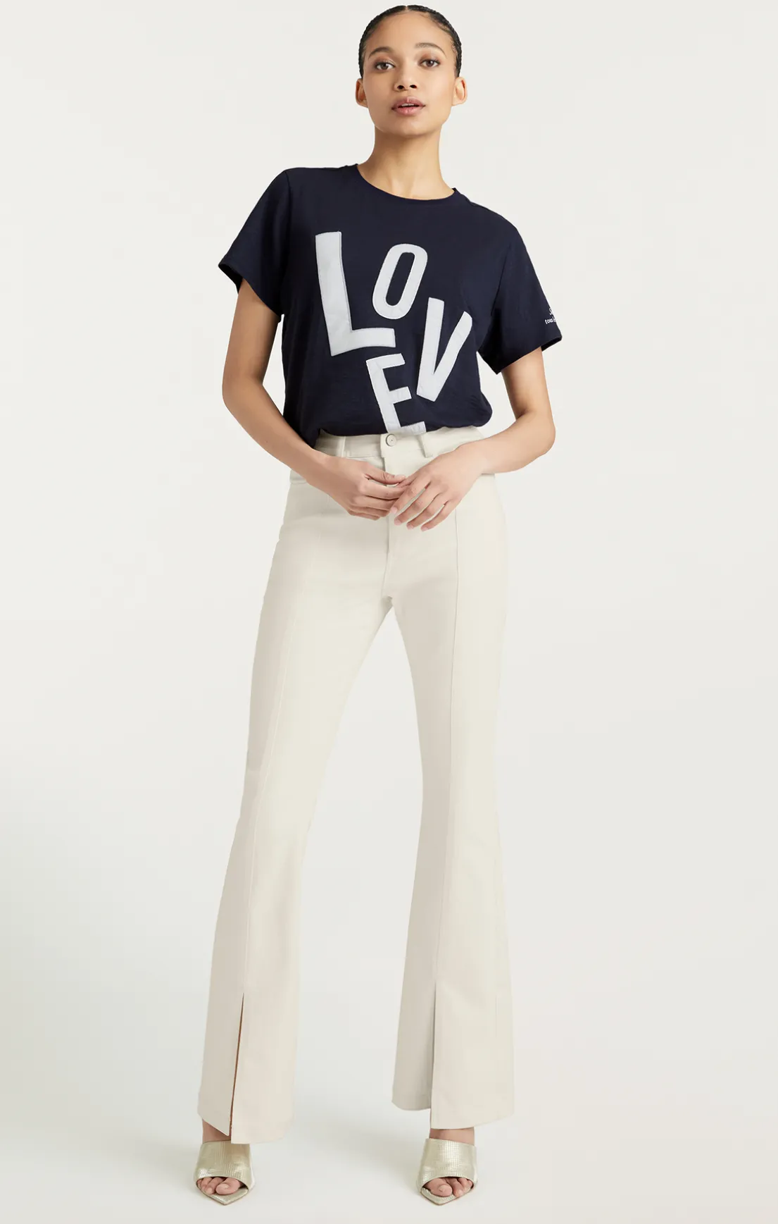 Poplin Spell Love Tee
