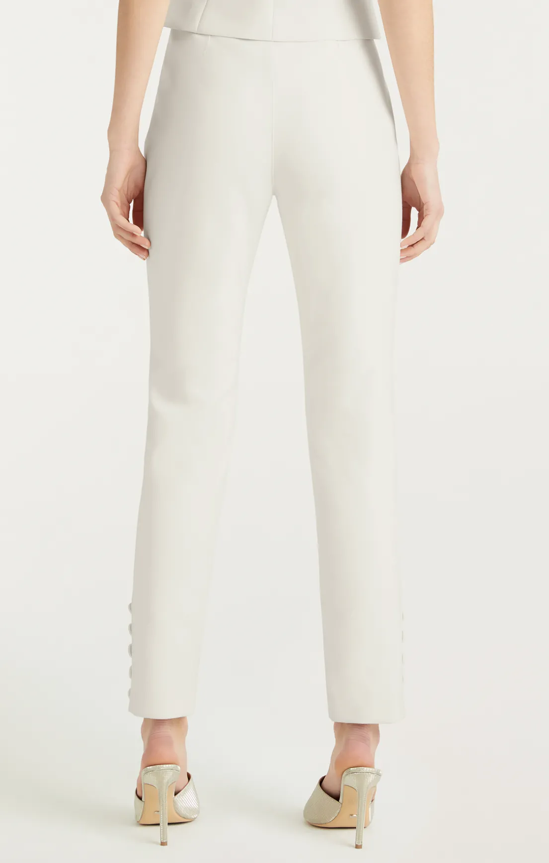 Rowena Pant