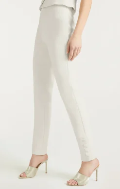 Rowena Pant