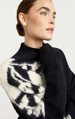 Sarah Turtleneck Pullover