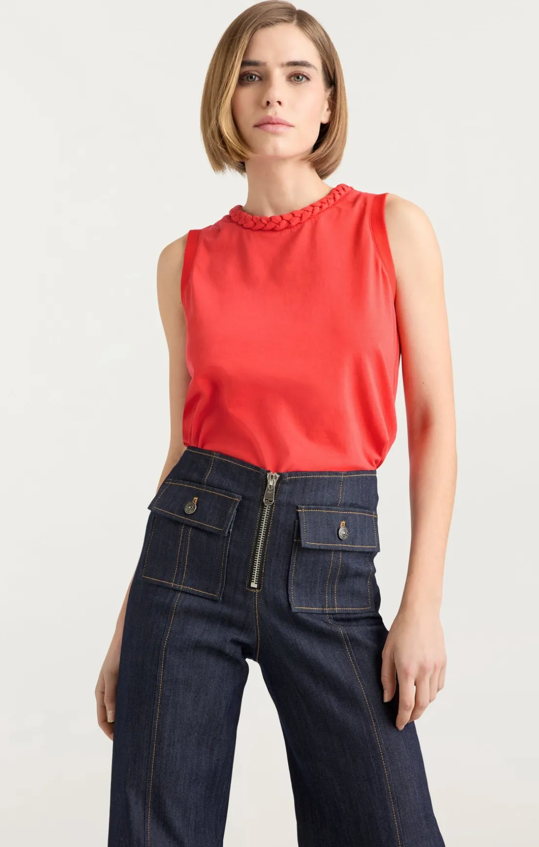 Sleeveless Braided Tee