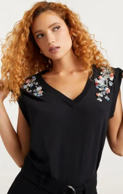 V-Neck Bella Tee